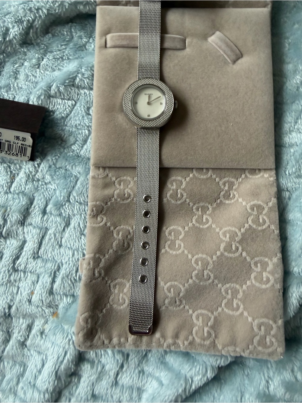 Gucci Silver Mesh Watch with Interchangeable Green-Red Web Strap - Picture 3 of 9